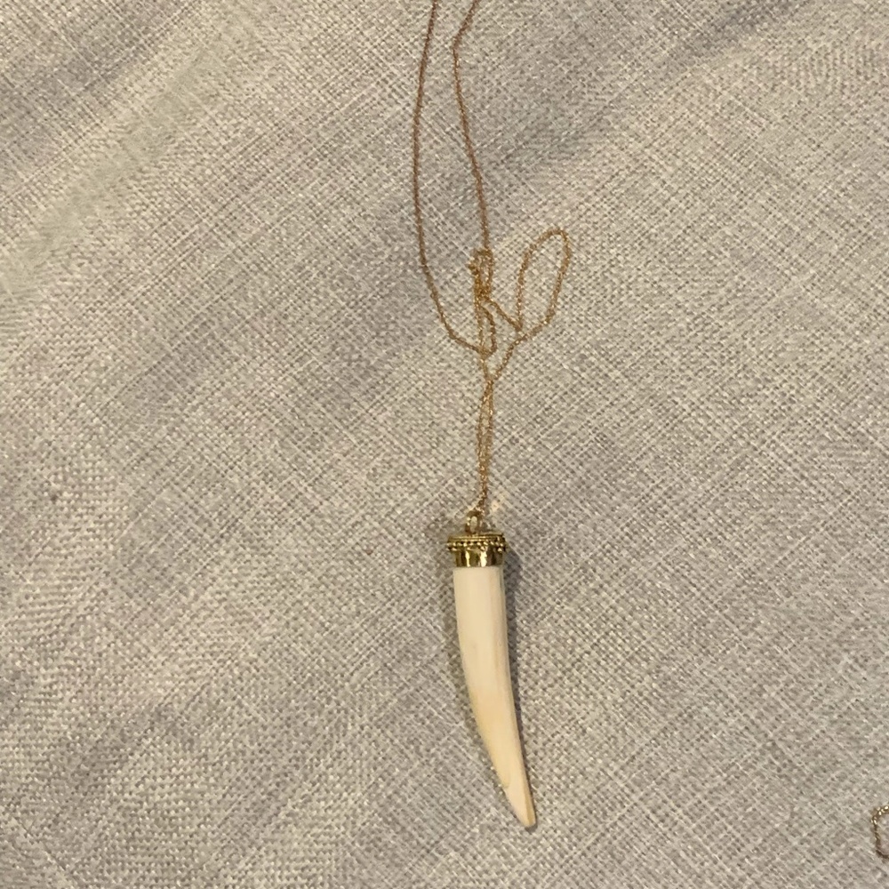 Creme tusk necklace